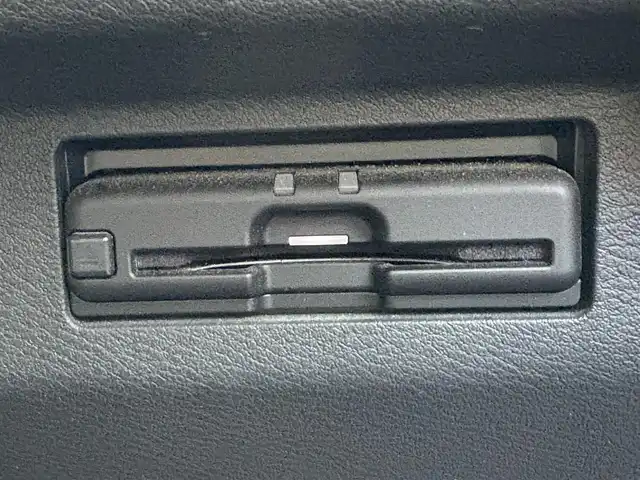 日産 キックス X 滋賀県 2021(令3)年 3.4万km ダークブルー 純正9インチナビ/(CD/DVD/Bluetooth/フルセグTV)/プロパイロット/ルーフレール/アラウンドビューモニター/レーダークルーズコントロール/クリアランスソナー/純正デジタルインナーミラー/ドライブレコーダー/シートヒーター/ステアリングヒーター/ハーフレザーシート/オートライト/LEDヘッドライト/スマートキー