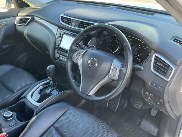 日産 エクストレイル 20Xt エマージェンシーブレーキ 青森県 2016(平28)年 9.8万km ブリリアントホワイトパール 4WD/純正ナビ・フルセグTV/CD・DVD・Bluetooth/アラウンドビューモニター/前席シートヒーター/パワーバックドア/エマージェンシーブレーキ/車線逸脱警報/クルーズコントロール/パーキングアシスト/フロント・バックソナー/前方ドライブレコーダー/ビルトインETC/LEDヘッドライト/フォグランプ/純正17インチアルミ/ルーフレール/インテリキー/プッシュスタート