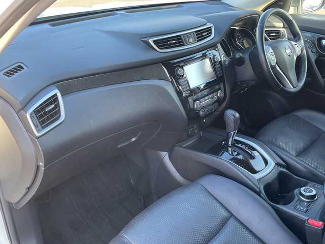 日産 エクストレイル 20Xt エマージェンシーブレーキ 青森県 2016(平28)年 9.8万km ブリリアントホワイトパール 4WD/純正ナビ・フルセグTV/CD・DVD・Bluetooth/アラウンドビューモニター/前席シートヒーター/パワーバックドア/エマージェンシーブレーキ/車線逸脱警報/クルーズコントロール/パーキングアシスト/フロント・バックソナー/前方ドライブレコーダー/ビルトインETC/LEDヘッドライト/フォグランプ/純正17インチアルミ/ルーフレール/インテリキー/プッシュスタート