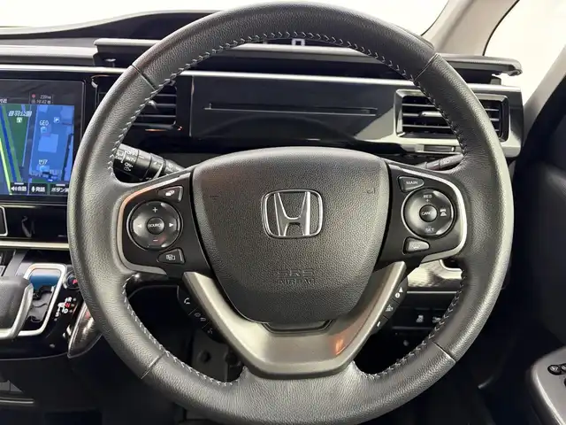 ホンダ ステップワゴン スパーダ ハイブリッド G ホンダセンシング 愛知県 2018(平30)年 4.7万km プレミアムスパークルブラックパール ホンダセンシング/衝突被害軽減ブレーキ/誤発進抑制機能/アダプティブクルーズコントロール/先行車発進お知らせ機能/フリップダウンモニター/全方位カメラ/両側パワースライドドア/ドライブレコーダー/純正ナビ/フルセグTV/USB/Bluetooth接続/iPod/DVD/CD/AM/FM/SD/純正フロアマット/純正16インチアルミホイール/LEDヘッドライト/オートライト/ETC/スペアキー/わくわくゲート