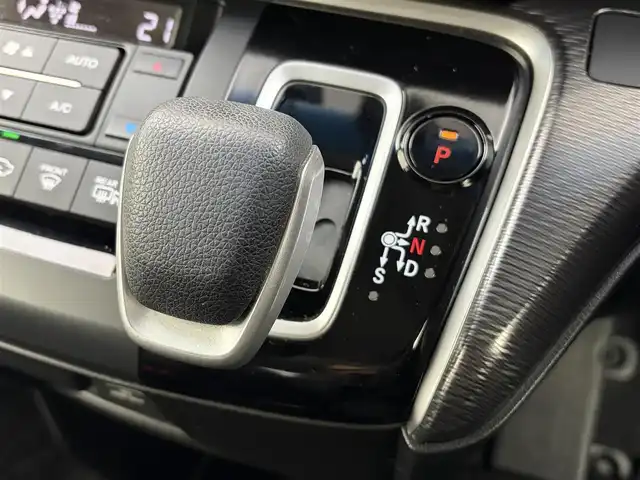 ホンダ ステップワゴン スパーダ ハイブリッド G ホンダセンシング 愛知県 2018(平30)年 4.7万km プレミアムスパークルブラックパール ホンダセンシング/衝突被害軽減ブレーキ/誤発進抑制機能/アダプティブクルーズコントロール/先行車発進お知らせ機能/フリップダウンモニター/全方位カメラ/両側パワースライドドア/ドライブレコーダー/純正ナビ/フルセグTV/USB/Bluetooth接続/iPod/DVD/CD/AM/FM/SD/純正フロアマット/純正16インチアルミホイール/LEDヘッドライト/オートライト/ETC/スペアキー/わくわくゲート