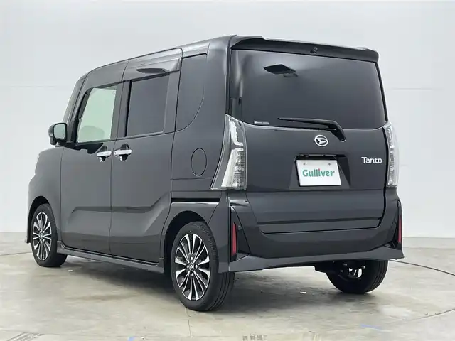 ダイハツ タント カスタム RS 岡山県 2023(令5)年 3.1万km ブラックマイカメタリック 純正9インチデイスプレイオーディオ/（BT/TV/Carplay/HDMI)/全方位カメラ/両側パワースライドドア/スマートアシスト/衝突回避支援/認識シ支援/運転負荷軽減/駐車支援/追従型クルーズコントロール/LEDヘッドライト/オートライト/フォグランプ/USB端子/純正フロアマット/純正ドアバイザー/純正15インチアルミホイール/スペアキー１個
