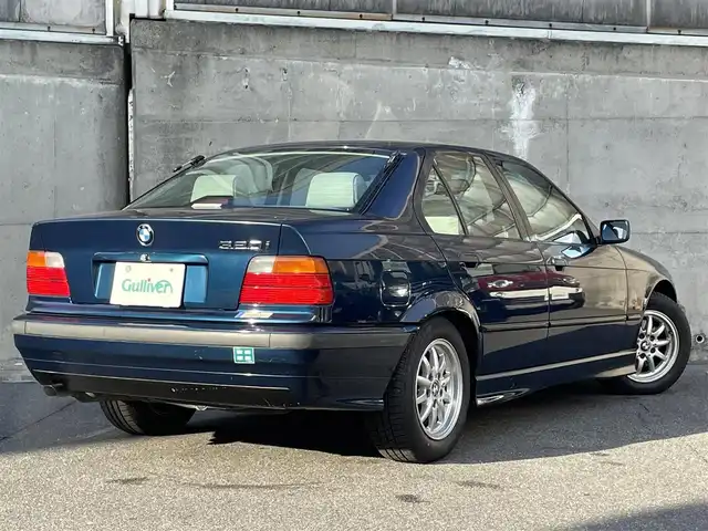 ＢＭＷ ３２０ｉ