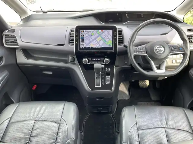 日産 セレナ ハイウェイスター V 道央・札幌 2022(令4)年 4.7万km マルーンレッド 2トーン /4WD//プロパイロット//純正ナビ/(CD/DVD/Bluetooth/SD/フルセグTV/ラジオ)//アラウンドビューモニター//レーダークルーズコントロール//両側パワースライド//インテリジェントルームミラー//スマートキー//ステアリングスイッチ//アイドリングストップ//プッシュスタートボタン//ドアバイザー//アイドリングストップ//ステアリングAVコントロール//社外前後ドライブレコーダー//オートエアコン//オートライト//フォグライト//黒レザーシートカバー//電動格納ミラー//LEONIS15インチAWサマータイヤ積込