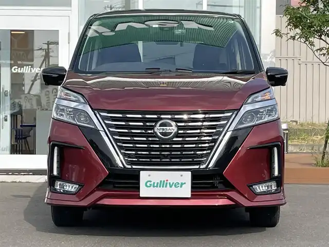 日産 セレナ ハイウェイスター V 道央・札幌 2022(令4)年 4.7万km マルーンレッド 2トーン /4WD//プロパイロット//純正ナビ/(CD/DVD/Bluetooth/SD/フルセグTV/ラジオ)//アラウンドビューモニター//レーダークルーズコントロール//両側パワースライド//インテリジェントルームミラー//スマートキー//ステアリングスイッチ//アイドリングストップ//プッシュスタートボタン//ドアバイザー//アイドリングストップ//ステアリングAVコントロール//社外前後ドライブレコーダー//オートエアコン//オートライト//フォグライト//黒レザーシートカバー//電動格納ミラー//LEONIS15インチAWサマータイヤ積込