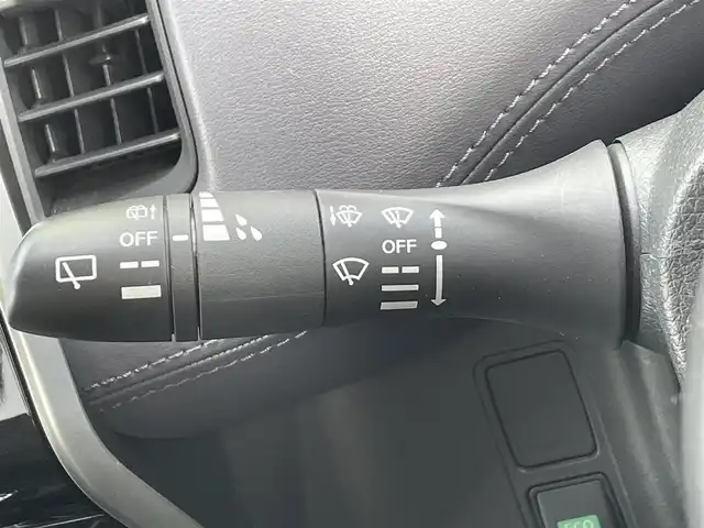 日産 セレナ ハイウェイスター V 道央・札幌 2022(令4)年 4.7万km マルーンレッド 2トーン /4WD//プロパイロット//純正ナビ/(CD/DVD/Bluetooth/SD/フルセグTV/ラジオ)//アラウンドビューモニター//レーダークルーズコントロール//両側パワースライド//インテリジェントルームミラー//スマートキー//ステアリングスイッチ//アイドリングストップ//プッシュスタートボタン//ドアバイザー//アイドリングストップ//ステアリングAVコントロール//社外前後ドライブレコーダー//オートエアコン//オートライト//フォグライト//黒レザーシートカバー//電動格納ミラー//LEONIS15インチAWサマータイヤ積込