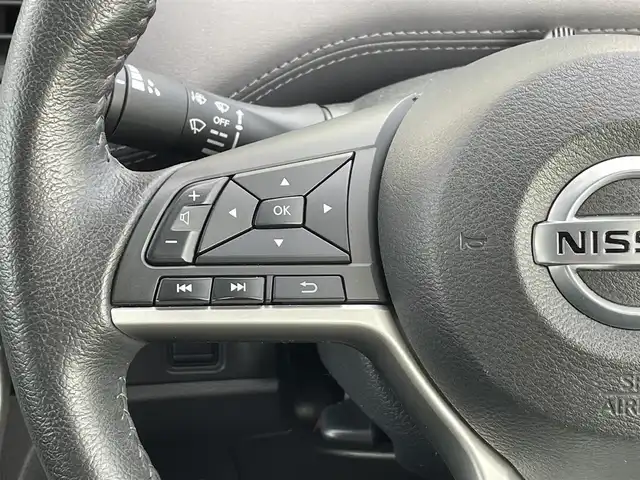 日産 セレナ ハイウェイスター V 道央・札幌 2022(令4)年 4.7万km マルーンレッド 2トーン /4WD//プロパイロット//純正ナビ/(CD/DVD/Bluetooth/SD/フルセグTV/ラジオ)//アラウンドビューモニター//レーダークルーズコントロール//両側パワースライド//インテリジェントルームミラー//スマートキー//ステアリングスイッチ//アイドリングストップ//プッシュスタートボタン//ドアバイザー//アイドリングストップ//ステアリングAVコントロール//社外前後ドライブレコーダー//オートエアコン//オートライト//フォグライト//黒レザーシートカバー//電動格納ミラー//LEONIS15インチAWサマータイヤ積込