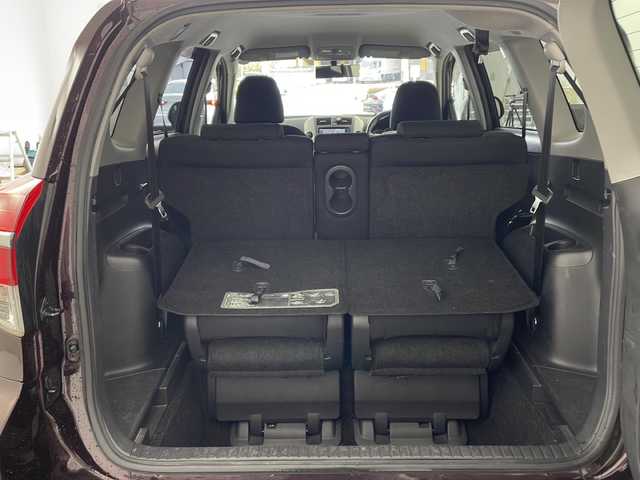 トヨタ ヴァンガード 240S 兵庫県 2010(平22)年 10.6万km ブラキッシュレッドマイカ ・純正７インチSDナビ（NSZT-W60）/CD/DVD/SD/ワンセグ/BT/・バックカメラ/・ETC/・パドルシフト/・プッシュスタート/・オートライト/・HIDヘッドライト/・純正１７インチアルミホイール/・純正フロアマット/・カーテンエアバッグ/・７人乗り/・ダウンヒルアシスト