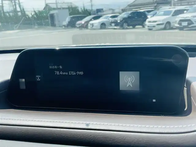 マツダ ＣＸ－３０ 20S Lパッケージ 熊本県 2022(令4)年 1.5万km プラチナクォーツメタリック 純正ナビ/・AM/FM/CD/DVD/BT/USB/HDMI/・フルセグTV/全周囲カメラ/i-ACTIVSENSE/・スマート・ブレーキ・サポート/・AT誤発進抑制制御［前進時/後退時］/・車線逸脱警報システム/レーンキープ・アシスト・システム/・先進ライト/・ブラインド・スポット・モニタリング/・後側方接近車両検知/・前側方接近車両検知/・マツダ・レーダー・クルーズ・コントロール/・クルージング&トラフィック・サポート/・ドライバー・アテンション・アラート/前席シートヒーター/・D席メモリ付きパワーシート/革巻きステアリング/・ステアリングヒーター/・パドルシフト/・ステアリングスイッチ/電動リアゲート/前後ドライブレコーダー/ETC/純正フロアマット/純正アルミホイール/電動格納ミラー/・ウインカーミラー/プッシュスタート/・スペアキー