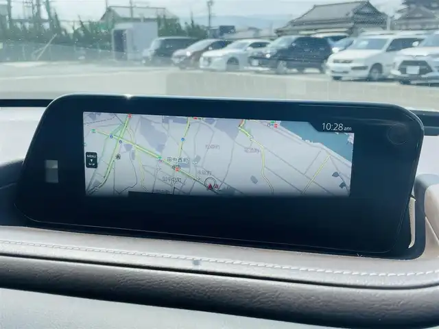 マツダ ＣＸ－３０ 20S Lパッケージ 熊本県 2022(令4)年 1.5万km プラチナクォーツメタリック 純正ナビ/・AM/FM/CD/DVD/BT/USB/HDMI/・フルセグTV/全周囲カメラ/i-ACTIVSENSE/・スマート・ブレーキ・サポート/・AT誤発進抑制制御［前進時/後退時］/・車線逸脱警報システム/レーンキープ・アシスト・システム/・先進ライト/・ブラインド・スポット・モニタリング/・後側方接近車両検知/・前側方接近車両検知/・マツダ・レーダー・クルーズ・コントロール/・クルージング&トラフィック・サポート/・ドライバー・アテンション・アラート/前席シートヒーター/・D席メモリ付きパワーシート/革巻きステアリング/・ステアリングヒーター/・パドルシフト/・ステアリングスイッチ/電動リアゲート/前後ドライブレコーダー/ETC/純正フロアマット/純正アルミホイール/電動格納ミラー/・ウインカーミラー/プッシュスタート/・スペアキー