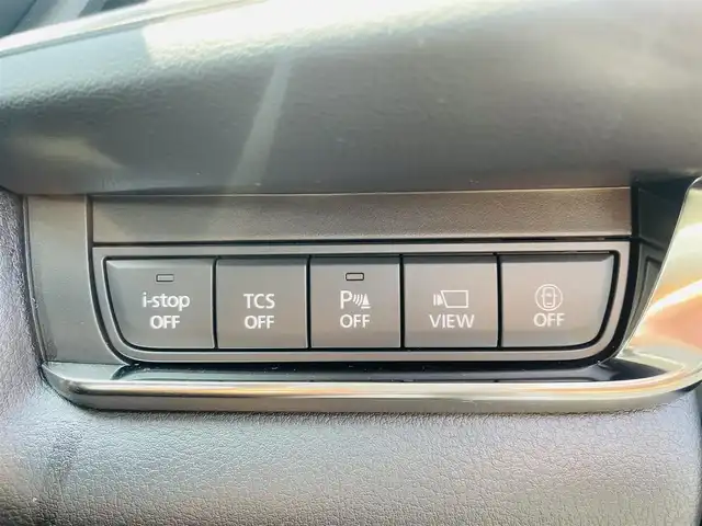 マツダ ＣＸ－３０ 20S Lパッケージ 熊本県 2022(令4)年 1.5万km プラチナクォーツメタリック 純正ナビ/・AM/FM/CD/DVD/BT/USB/HDMI/・フルセグTV/全周囲カメラ/i-ACTIVSENSE/・スマート・ブレーキ・サポート/・AT誤発進抑制制御［前進時/後退時］/・車線逸脱警報システム/レーンキープ・アシスト・システム/・先進ライト/・ブラインド・スポット・モニタリング/・後側方接近車両検知/・前側方接近車両検知/・マツダ・レーダー・クルーズ・コントロール/・クルージング&トラフィック・サポート/・ドライバー・アテンション・アラート/前席シートヒーター/・D席メモリ付きパワーシート/革巻きステアリング/・ステアリングヒーター/・パドルシフト/・ステアリングスイッチ/電動リアゲート/前後ドライブレコーダー/ETC/純正フロアマット/純正アルミホイール/電動格納ミラー/・ウインカーミラー/プッシュスタート/・スペアキー