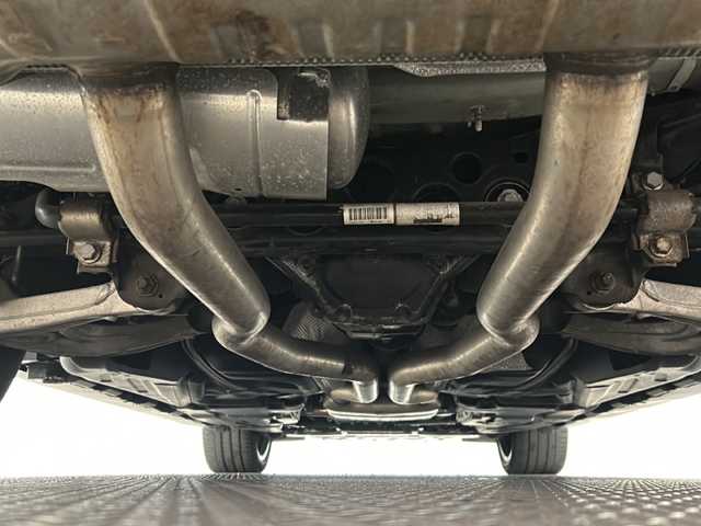メルセデス・ベンツ ＧＬＳ５５０ 4マチックスポーツ 新潟県 2018(平30)年 2.5万km ダイヤモンドホワイト 純正8インチワイドナビ（TV/DVD/BT）/harman/kardon(14スピーカー)/360°カメラ/レーダーセーフティパッケージ/アクティブブレーキシステム/クラッシュセンサー機能/クルーズコントロール＆可変スピードリミッター/カラーマルチファクションディスプレイ/電動チルト＆テレスコピックステアリング/レインセンサー/EASY-PACK自動開閉テールゲート/メモリ付きパワーシート/AMGスポーツシート（前席）/パノラマミックスライディングルーフ/AIRマティックサスペンション/ダイナミックセレクト/AMGエアロ/AMG21インチアルミ/ランニングボード/タイヤ空気圧警告システム/LEDヘッドライト/2.0ETC