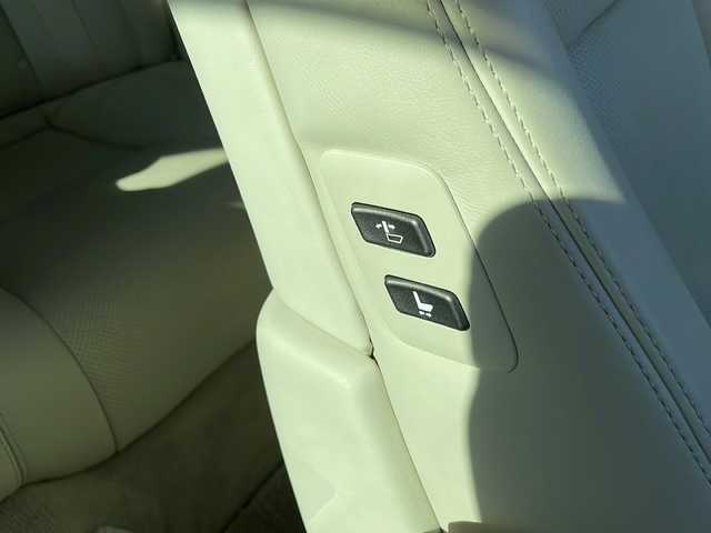 レクサス ＬＳ 460 バージョンC Iパッケージ 静岡県 2011(平23)年 6.5万km ホワイトパールクリスタルシャイン 純正HDDナビ/地デジTV/純正CD/DVD/バックカメラ/レザーシート/シートヒーター＆ベンチレーション/リアシートヒーター/ステアリングヒーター/レーダークルーズコントロール/リアサンシェード/純正18インチAW/スマートキー/ディスチャージ