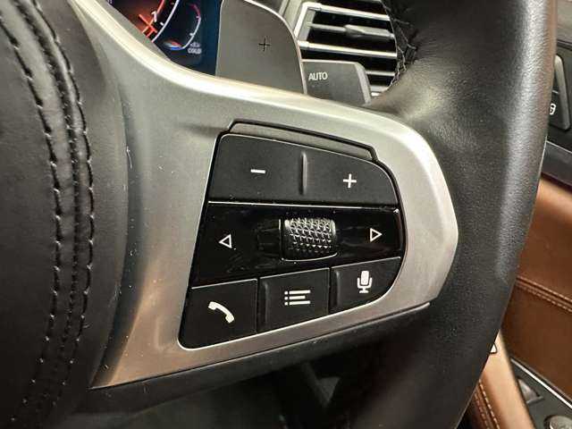 ＢＭＷ Ｘ４ xDrive 20d Mスポーツ 千葉県 2021(令3)年 6.1万km サファイアブラックP 後期型　/茶革シート　/ＡＣＣ　/ハンズオフアシスト　/ナビ　/ＴＶ　/３６０°ＨＵＤ　/シートＨ　/アダプティブＬＥＤヘッドライト　/パーキングアシストプラス　/ドライビングアシストプロフェッショナル　/電動リアゲート