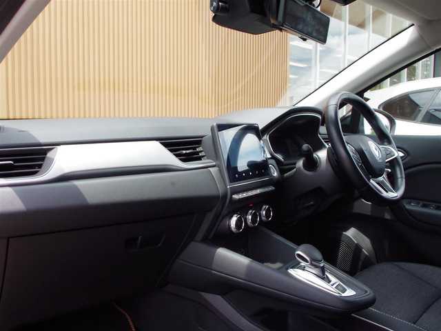 ルノー ルノー キャプチャー インテンス 埼玉県 2022(令4)年 1.6万km オレンジ ブラックハーフレザーシート /アダプティブクルーズコントロール/ CarPlay /パークセンサー /ブラインドスポットモニター /全周囲カメラ /ディスプレイオーディオ /ETC /デジタルインナーミラー /前席シートヒーター/ハンドルヒーター