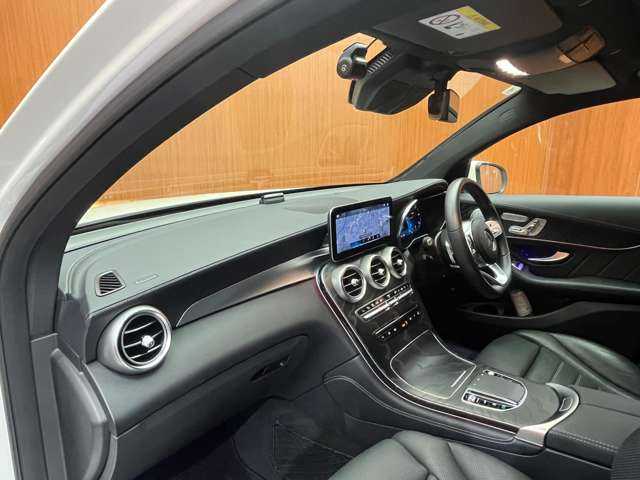 メルセデス・ベンツ ＧＬＣ２２０ d 4マチック クーペ AMGライン 千葉県 2019(令1)年 4.2万km ダイヤモンドホワイト レザーエクスクルーシブＰＫＧ　/サンルーフ　/純正ナビ　/３６０°カメラ　/ＡＣＣ　/ＨＵＤ　/シートヒーター　/ベンチレーター　/パワーシート　/ＬＥＤヘッドライト　/ハイビームアシスト　/エアサス　/電動リアゲート