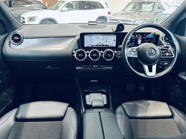 メルセデス・ベンツ ＧＬＡ２００ｄ 4マチック 大阪府 2020(令2)年 4.7万km コスモスブラック ワンオーナー/レーダーセーフティ/ハーフレザー/メモリ付きパワーシート/シートヒーター/純正ナビ/TV/360度カメラ/純正18インチAW/LEDヘッドライト/電動リアゲート/ACC/ブラインドスポット/ワイヤレス充電