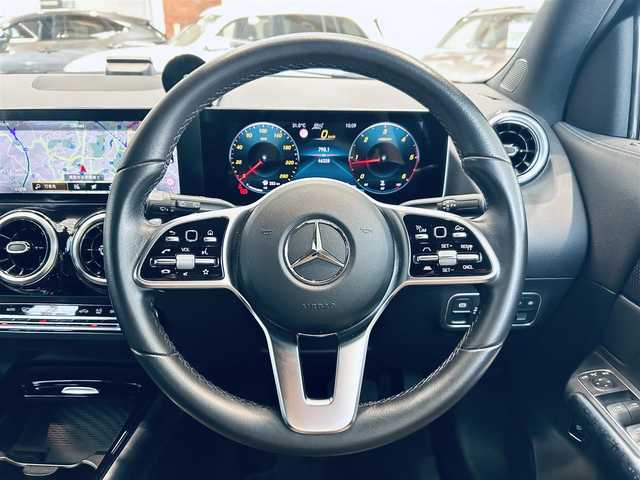 メルセデス・ベンツ ＧＬＡ２００ｄ 4マチック 大阪府 2020(令2)年 4.7万km コスモスブラック ワンオーナー/レーダーセーフティ/ハーフレザー/メモリ付きパワーシート/シートヒーター/純正ナビ/TV/360度カメラ/純正18インチAW/LEDヘッドライト/電動リアゲート/ACC/ブラインドスポット/ワイヤレス充電