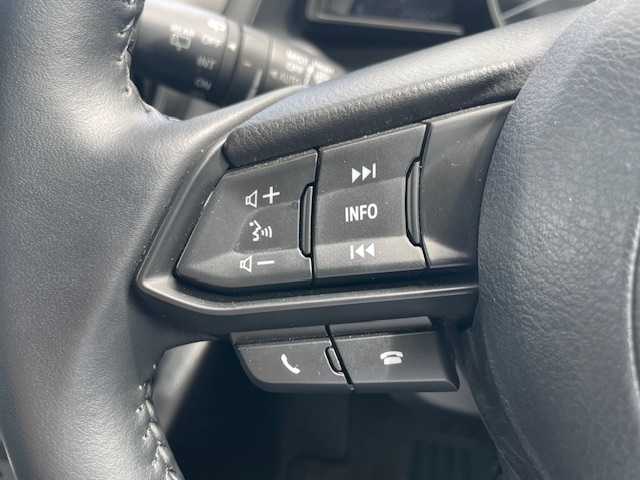 マツダ ＣＸ－３ 15S ツーリング 三重県 2021(令3)年 2.6万km スノーフレイクホワイトパールマイカ メーカーオプション/・360°ビューモニター/・フロントパーキングセンサー/・CD/DVD/地デジTV/1オーナー/アドバンスドスマートシティブレーキサポート/後退時スマートシティブレーキサポート/AT誤発進抑制制御/ブラインドスポットモニタリング/リアパーキングセンサー/車線逸脱警報システム/純正SDナビ/フルセグTV/【CD/DVD/Bluetooth/USB/AUX】/バックカメラ/ETC/前後ドライブレコーダー/オートライト/ハイビームコントロールシステム/LEDヘッドランプ/シグネチャーLEDランプ/215/60R16インチ純正AW/プッシュスタート/スマートキー/純正フロアマット