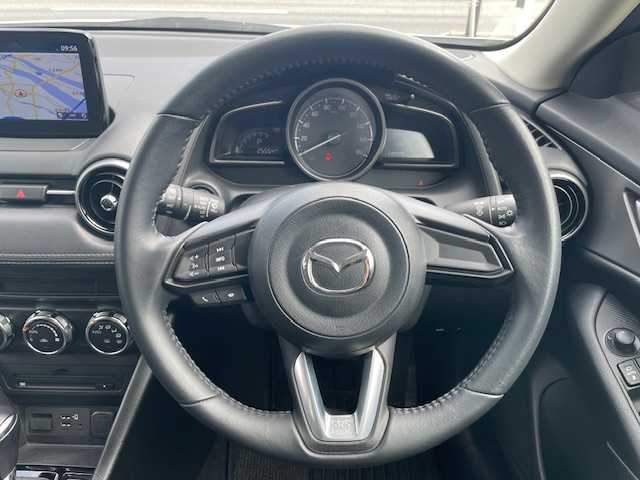 マツダ ＣＸ－３ 15S ツーリング 三重県 2021(令3)年 2.6万km スノーフレイクホワイトパールマイカ メーカーオプション/・360°ビューモニター/・フロントパーキングセンサー/・CD/DVD/地デジTV/1オーナー/アドバンスドスマートシティブレーキサポート/後退時スマートシティブレーキサポート/AT誤発進抑制制御/ブラインドスポットモニタリング/リアパーキングセンサー/車線逸脱警報システム/純正SDナビ/フルセグTV/【CD/DVD/Bluetooth/USB/AUX】/バックカメラ/ETC/前後ドライブレコーダー/オートライト/ハイビームコントロールシステム/LEDヘッドランプ/シグネチャーLEDランプ/215/60R16インチ純正AW/プッシュスタート/スマートキー/純正フロアマット