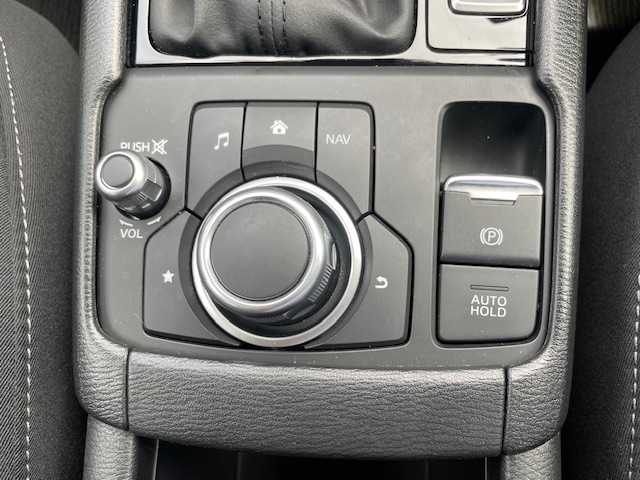 マツダ ＣＸ－３ 15S ツーリング 三重県 2021(令3)年 2.6万km スノーフレイクホワイトパールマイカ メーカーオプション/・360°ビューモニター/・フロントパーキングセンサー/・CD/DVD/地デジTV/1オーナー/アドバンスドスマートシティブレーキサポート/後退時スマートシティブレーキサポート/AT誤発進抑制制御/ブラインドスポットモニタリング/リアパーキングセンサー/車線逸脱警報システム/純正SDナビ/フルセグTV/【CD/DVD/Bluetooth/USB/AUX】/バックカメラ/ETC/前後ドライブレコーダー/オートライト/ハイビームコントロールシステム/LEDヘッドランプ/シグネチャーLEDランプ/215/60R16インチ純正AW/プッシュスタート/スマートキー/純正フロアマット