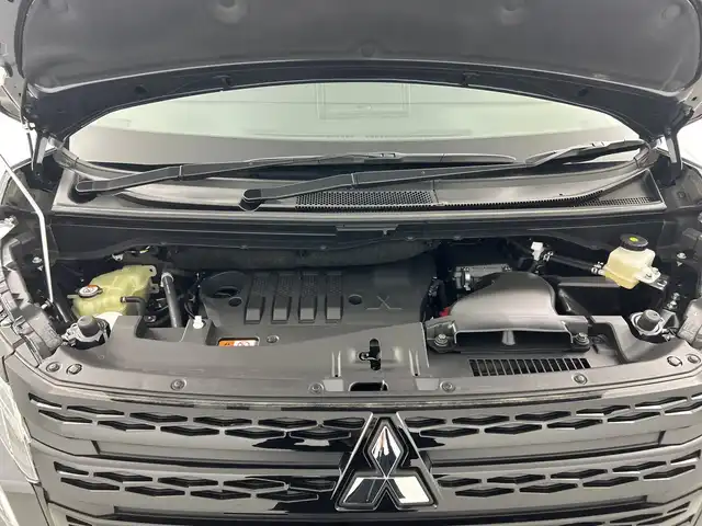 三菱 デリカＤ：５ シャモニー 愛知県 2025(令7)年 0.1千km グラファイトグレーメタリック/ブラックマイカ 登録済未使用車/４WD/ディーゼル/ターボ/全方位カメラ/AC100V電源/三菱e-Assist/・衝突軽減ブレーキ/・レーダークルーズコントロール/・レーンキープアシスト/・オートマチックハイビーム/・ブラインドスポットモニター/ハーフレザーシート/シートヒーター/パワーシート/革巻きステアリング/ステアリングヒーター/両側パワースライドドア/パワーバックドア/アイドリングストップ/センターデフロック/純正18インチアルミホイール/スマートキー/プッシュスタート/LEDヘッドライト/フロントフォグランプ/横滑り防止装置