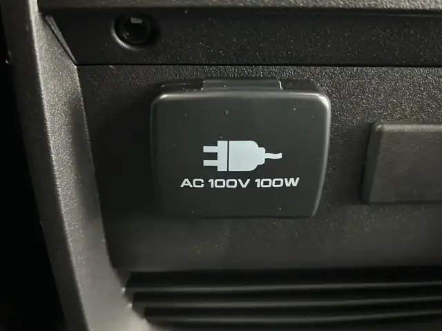 三菱 デリカＤ：５ シャモニー 愛知県 2025(令7)年 0.1千km グラファイトグレーメタリック/ブラックマイカ 登録済未使用車/４WD/ディーゼル/ターボ/全方位カメラ/AC100V電源/三菱e-Assist/・衝突軽減ブレーキ/・レーダークルーズコントロール/・レーンキープアシスト/・オートマチックハイビーム/・ブラインドスポットモニター/ハーフレザーシート/シートヒーター/パワーシート/革巻きステアリング/ステアリングヒーター/両側パワースライドドア/パワーバックドア/アイドリングストップ/センターデフロック/純正18インチアルミホイール/スマートキー/プッシュスタート/LEDヘッドライト/フロントフォグランプ/横滑り防止装置