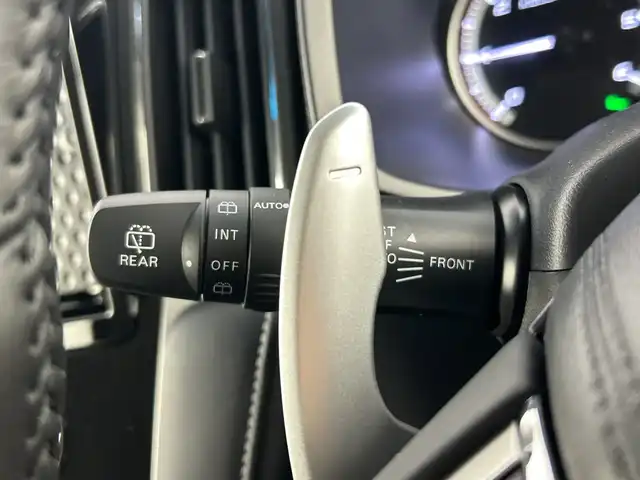 三菱 デリカＤ：５ シャモニー 愛知県 2025(令7)年 0.1千km グラファイトグレーメタリック/ブラックマイカ 登録済未使用車/４WD/ディーゼル/ターボ/全方位カメラ/AC100V電源/三菱e-Assist/・衝突軽減ブレーキ/・レーダークルーズコントロール/・レーンキープアシスト/・オートマチックハイビーム/・ブラインドスポットモニター/ハーフレザーシート/シートヒーター/パワーシート/革巻きステアリング/ステアリングヒーター/両側パワースライドドア/パワーバックドア/アイドリングストップ/センターデフロック/純正18インチアルミホイール/スマートキー/プッシュスタート/LEDヘッドライト/フロントフォグランプ/横滑り防止装置