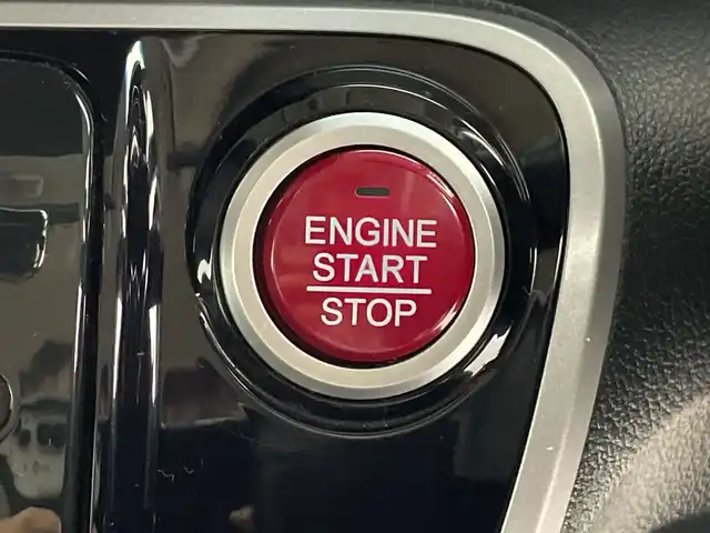 ホンダ Ｎ ＢＯＸ カスタム G ターボパッケージ 鹿児島県 2013(平25)年 9.2万km クリスタルブラックパール ワンオーナー/社外8インチナビ/(AM/FM/CD/DVD/Bluetooth)/フルセグテレビ/バックカメラ/両側パワースライドドア/革調シートカバー/パドルシフト /クルーズコントロール/ステアロングリモコン/オートライト/ETC/純正AW15インチ/電格ミラー