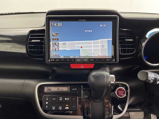ホンダ Ｎ ＢＯＸ カスタム G ターボパッケージ 鹿児島県 2013(平25)年 9.2万km クリスタルブラックパール ワンオーナー/社外8インチナビ/(AM/FM/CD/DVD/Bluetooth)/フルセグテレビ/バックカメラ/両側パワースライドドア/革調シートカバー/パドルシフト /クルーズコントロール/ステアロングリモコン/オートライト/ETC/純正AW15インチ/電格ミラー