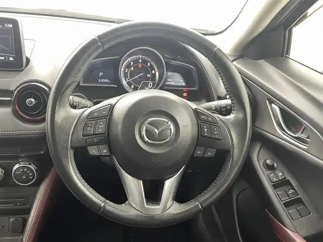 マツダ ＣＸ－３ XD ツーリング 熊本県 2015(平27)年 6.3万km セラミックM ワンオーナー/純正ナビ（ＣＤ・ＤＶＤ・フルセグ・ＢＴ・ＳＤ・ＵＳＢ）/バックカメラ　/ＥＴＣ　/クルーズコントロール　/衝突軽減ブレーキ　/レーンキープアシスト　/ブラインドスポットモニター/アイドリングストップ　/横滑り防止　/ヘッドアップディスプレイ/パドルシフト/ハーフレザーシート/純正フロアマット/純正１８インチAW/オートライト/LEDヘッドライト/スマートキー/プッシュスタート/スペアキー1本/取扱説明書