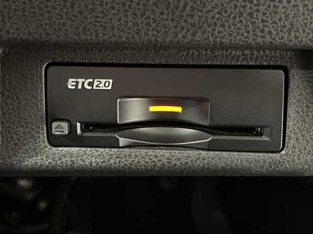 日産 リーフ X Vセレクション 神奈川県 2020(令2)年 5.8万km スーパーブラック プロパイロット/純正9インチSDナビ/インテリジェントアラウンドビューモニター/インテリジェントルームミラー/衝突被害軽減システム/車線逸脱警報/追従式クルーズコントロール/横滑り防止装置/ETC/LEDヘッドライト/オートライト/ウィンカーミラー/電動格納ミラー/純正17インチAW/シートヒーター/ステアリングヒーター/プッシュスタート/スマートキー/フロアマット/スペアキー/取扱説明書/保証書