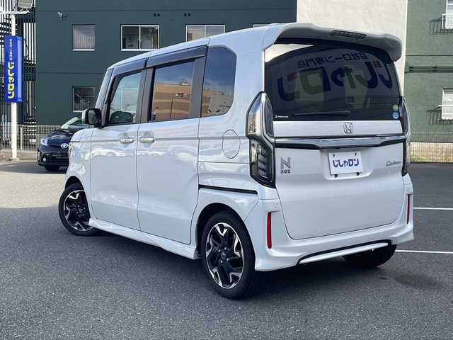 ホンダ Ｎ ＢＯＸ カスタム G L ターボ ホンダセンシング 福井県 2019(平31)年 11.7万km プラチナホワイトパール (株)IDOMが運営する【じしゃロン福井店】の自社ローン対象車両になります。こちらは現金またはオートローンご利用時の価格です。自社ローンご希望の方は別途その旨お申付け下さい/ホンダセンシング/純正ナビ（CD・DVD・BT接続可）/フルセグテレビ/ビルトインETC/両側パワースライドドア/LEDヘッドライト