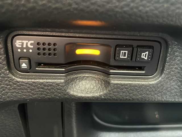 ホンダ Ｎ ＢＯＸ カスタム G L ターボ ホンダセンシング 福井県 2019(平31)年 11.7万km プラチナホワイトパール (株)IDOMが運営する【じしゃロン福井店】の自社ローン対象車両になります。こちらは現金またはオートローンご利用時の価格です。自社ローンご希望の方は別途その旨お申付け下さい/ホンダセンシング/純正ナビ（CD・DVD・BT接続可）/フルセグテレビ/ビルトインETC/両側パワースライドドア/LEDヘッドライト