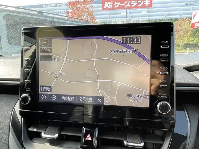 トヨタ カローラツーリング ハイブリッド ダブルバイビー 大阪府 2021(令3)年 3.3万km ホワイトパールクリスタルシャイン トヨタセーフティセンス/・アダプティクブクルーズコントロール/・プリクラッシュセーフティー/・レーントレーシングアシスト/・クリアランスソナー/・パーキングサポートブレーキー/・オートマチックハイビーム/・ロードサインアシスト/純正9インチナビ/・Bluetooth/Miracast/ラジオ/主要装備/・バックカメラ/・横滑り防止装置/・オートホールド/・LEDヘッドライト/・ヘッドライトレベライザー/・フォグランプ/・SOSコール/・手動防眩ルームミラー/・ドライブレコーダー/・ETC