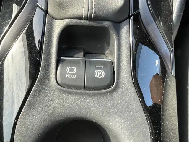 トヨタ カローラツーリング ハイブリッド ダブルバイビー 大阪府 2021(令3)年 3.3万km ホワイトパールクリスタルシャイン トヨタセーフティセンス/・アダプティクブクルーズコントロール/・プリクラッシュセーフティー/・レーントレーシングアシスト/・クリアランスソナー/・パーキングサポートブレーキー/・オートマチックハイビーム/・ロードサインアシスト/純正9インチナビ/・Bluetooth/Miracast/ラジオ/主要装備/・バックカメラ/・横滑り防止装置/・オートホールド/・LEDヘッドライト/・ヘッドライトレベライザー/・フォグランプ/・SOSコール/・手動防眩ルームミラー/・ドライブレコーダー/・ETC