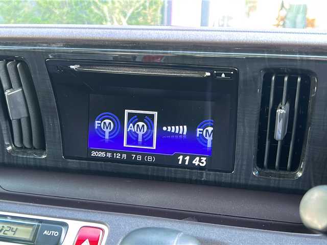 ホンダ Ｎ ＯＮＥ プレミアム Lパッケージ 広島県 2013(平25)年 7万km プレミアムディープロッソパール 禁煙/スマートフォン連携ディスプレイオーディオ/・CD/Bluetooth/HDMI/バックカメラ/HIDヘッドライト/フォグランプ/オートライト/本革巻ステアリングホイール/スマートキー/プッシュスタート/スペアキー/ETC/純正フロアマット/横滑り防止/純正１４インチアルミホイール