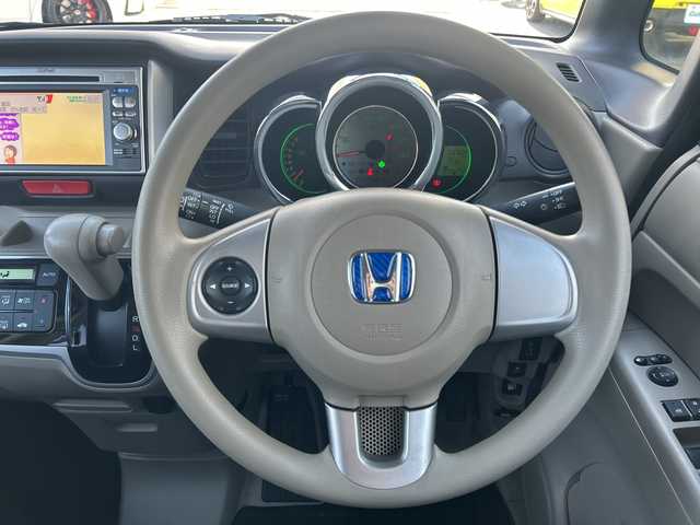 ホンダ Ｎ ＢＯＸ ＋ G Lパッケージ 東京都 2013(平25)年 3.8万km アラバスターシルバーメタリック エンジンスタートボタン/GathersワンセグTVナビ(VXM-128VS)/(USB/AUX)/バックカメラ/純正フロアマット/横滑り防止装置/スマートキー