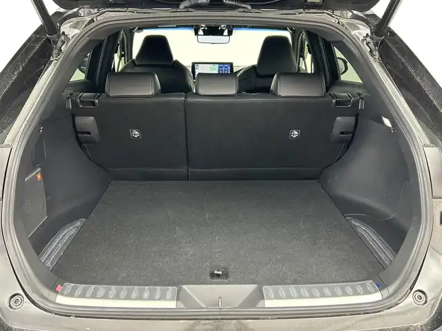 トヨタ ハリアー Z 福岡県 2022(令4)年 1.8万km プレシャスブラックパール 純正ＤＡナビ　/全方位カメラ　/ドラレコ　/ＥＴＣ２．０　/デジタルルームミラー　/ＪＢＬサウンド　/ＡＣＣ　/コーナーセンサー　/衝突軽減ブレーキ　/レーンキープ　/ＢＳＭ　/ＰＫＳＢ　/ＭＴモード付き　/ハーフレザーシート