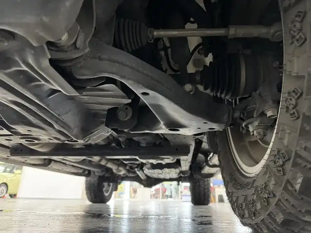 トヨタ ハイラックス Z ブラックラリーエディション 三重県 2019(令1)年 9.9万km アティチュードブラックマイカ 2.4L ディーゼルターボ/パートタイム4WD/MTモード付フロア6AT/純正 7インチナビ NSZT-W68T/（AM/FM/CD/DVD/TV/SD/SDREC/Bluetooth）/バックガイドモニター/ドライブレコーダー 前後/ETC/Toyota Safety Sense/・プリクラッシュセーフティ［PCS］/・レーンディパーチャーアラート［LDA］/・ダウンヒルアシストコントロール［DAC］/・ヒルスタートアシストコントロール［HAC］/・EBD（電子制動力配分制御）付ABS＆ブレーキアシスト/・VSC＆TRC/・緊急ブレーキシグナル/装備/・豪州トヨタ純正バグガード/・ハードトノカバー（施錠機能・ダンパー付）/・クルーズコントロール/・オートエアコン/・プッシュスタート/・オートライト/・フロント＆リヤフォグランプ/・ブラックラリーED専用 18inAW（ブラック塗装）