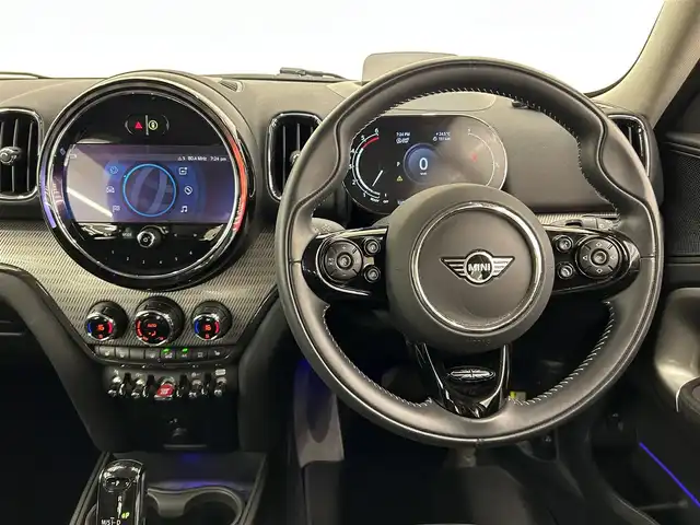 ＭＩＮＩ ＢＭＷ ミニ クロスオーバー クーパー D オール4 岡山県 2021(令3)年 1.3万km セージグリーンメタリック 純ナビ/HUD/シートヒータ/前PWシート/アンビエントライト/ACC/ドラレコ/ミラー一体ETC/本革レザー/マルチディスプレイメータ/PWテールゲート/社外AW/ユニオンジャックテール