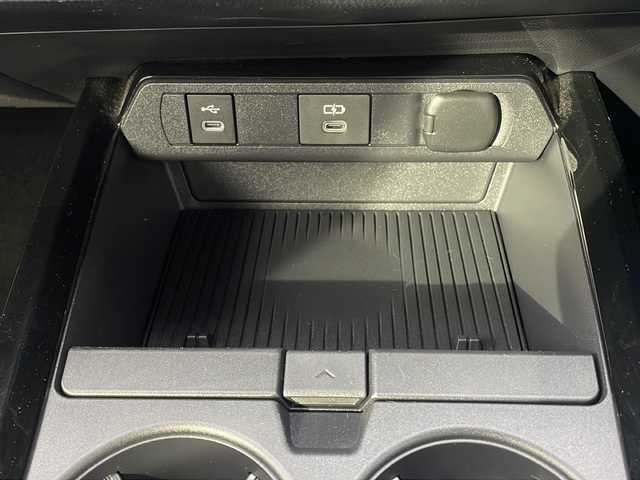 トヨタ プリウス G 福岡県 2023(令5)年 0.4万km グレー 純正メモリナビ／Ｂｌｕｅｔｏｏｔｈ／フルセグＴＶ／バックカメラ／ＥＴＣ／ワンオーナー／前後ドラレコ／ステアリングリモコン／オートクルーズコントロール／ＬＥＤヘッドライト／スペアキー／純正アルミホイール