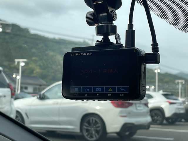 トヨタ プリウス G 福岡県 2023(令5)年 0.4万km グレー 純正メモリナビ／Ｂｌｕｅｔｏｏｔｈ／フルセグＴＶ／バックカメラ／ＥＴＣ／ワンオーナー／前後ドラレコ／ステアリングリモコン／オートクルーズコントロール／ＬＥＤヘッドライト／スペアキー／純正アルミホイール