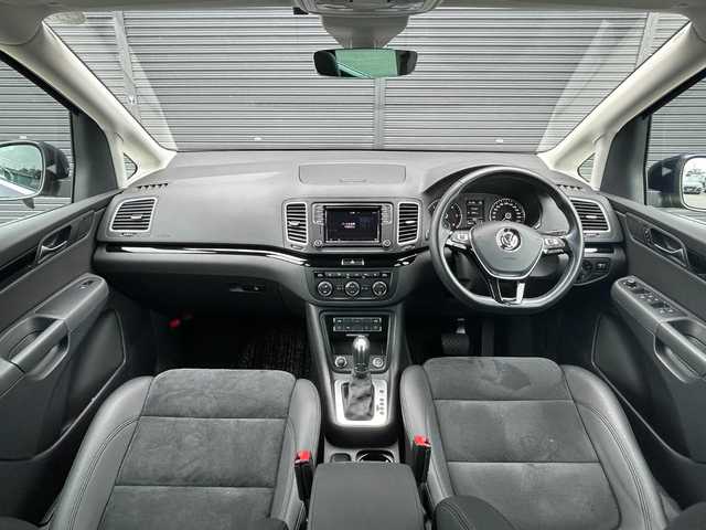 フォルクスワーゲン シャラン TDI ハイライン 茨城県 2022(令4)年 3.9万km アトランティックブルーメタリック 両側ＰＷスライドドア　/オールインＳＦＴ　/ＡＣＣ　/ＬＫＡ　/ＢＳＡ　/Ｂカメラ　/ＰＤＣ　/ディスプレイオーディオ　/ＣａｒＰｌａｙ　/ＢＴ　/ＵＳＢ　/半革　/シートヒーター　/ＰＷテールゲート　/ＥＴＣ　/パドルシフト/禁煙車
