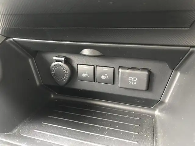 トヨタ ライズ Z 富山県 2023(令5)年 1.7万km スムースグレーマイカメタリック 社外ナビ/フルセグTV/Bluetooth/バックカメラ/ドライブレコーダー/プリクラッシュセーフティ/クリアランスソナー/レーンキープアシスト/レーダークルーズコントロール/シートヒーター/純正AWスタッドレスタイヤ車載/プッシュスタート/スマートキー/ETC