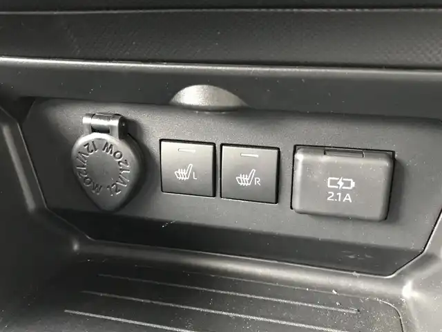 トヨタ ライズ Z 富山県 2023(令5)年 1.7万km スムースグレーマイカメタリック 社外ナビ/フルセグTV/Bluetooth/バックカメラ/ドライブレコーダー/プリクラッシュセーフティ/クリアランスソナー/レーンキープアシスト/レーダークルーズコントロール/シートヒーター/純正AWスタッドレスタイヤ車載/プッシュスタート/スマートキー/ETC