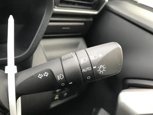トヨタ ライズ Z 富山県 2023(令5)年 1.7万km スムースグレーマイカメタリック 社外ナビ/フルセグTV/Bluetooth/バックカメラ/ドライブレコーダー/プリクラッシュセーフティ/クリアランスソナー/レーンキープアシスト/レーダークルーズコントロール/シートヒーター/純正AWスタッドレスタイヤ車載/プッシュスタート/スマートキー/ETC