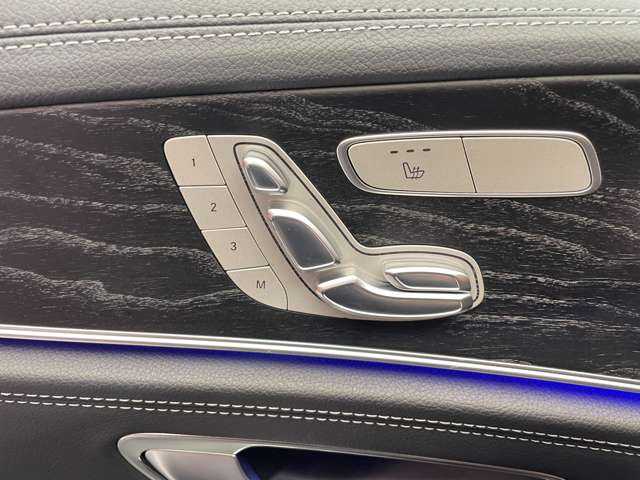 メルセデス・ベンツ Ｅ２２０ｄ SW アバンギャルド スポーツ 千葉県 2017(平29)年 4万km オブシディアンブラック ＡＣＣ　/半革シート　/ナビ　/ＴＶ　/Ｂｌｕｅｔｏｏｔｈ接続　/ＣａｒＰｌａｙ３６０°シートＨ　/アダプティブパーキングアシスト　/オートハイビーム　/マルチビームＬＥＤ　/アンビエントライト　/衝突軽減Ｂ　/ＢＳＭ
