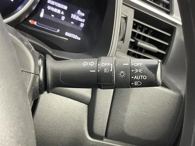 ホンダ フィット 13G L ホンダセンシング 埼玉県 2018(平30)年 6.1万km ルージュアメジストM 純正ナビ　バックカメラ　アダプティブクルーズコントロール　ＬＥＤヘッドライト　ＥＴＣ　オートライト　ホンダセンシング　ステアリングスイッチ　プッシュスタート　スマートキー　地デジフルセグＴＶ