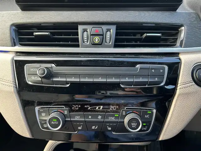 ＢＭＷ Ｘ１ xDrive 18d xライン EDジョイ+ 滋賀県 2020(令2)年 5.5万km ミネラルホワイト ハイラインパッケージ/オイスターレザーシート/・前席パワーシート/・前席シートヒーター/インテリジェントセーフティ/アクティブクルーズコントロール/コンフォートアクセス/電動リアゲート/純正ナビ/（BT/USB/社外DTV）/バックカメラ/前後コーナーセンサー/前後ドライブレコーダー/純正18インチAW/保証書/取扱説明書